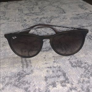Ray Ban Sunglasses (ERIKA STYLE)